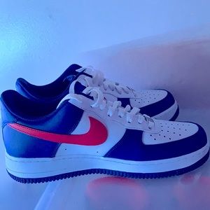Nike Air Force 1 lightly used size 8.5 with box